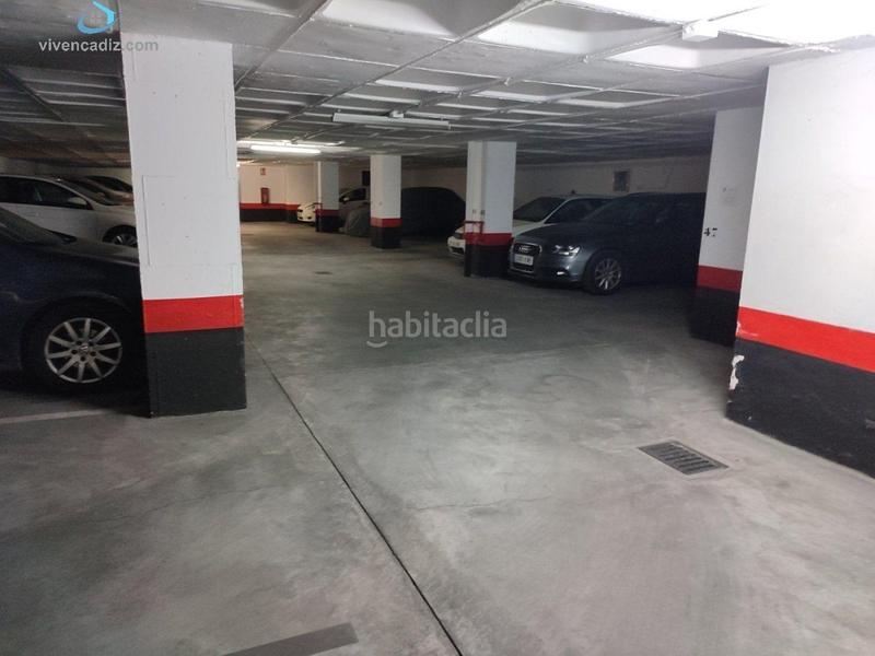 Foto f16ad328-ea8f-464a-9e60-0abff44d7839. Piso  con opción de garaje en segunda aguda en Cádiz