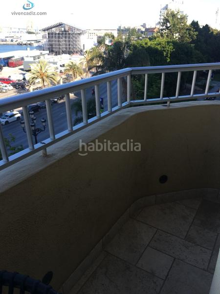 Foto f9d12a7c-0bd0-4fc2-bac8-f11c1a805937. Piso gran piso de lujo frontal al mar canalejas en Cádiz