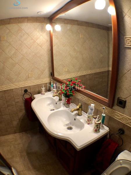 Foto 2dbc688c-5113-4dc1-96a9-3c407a0e9a0a. Pis amb calefacció terrassa a Centro Histórico Cádiz