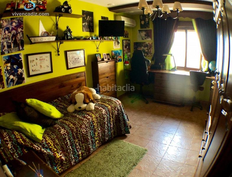 Foto 738c1cbd-f5fc-4cee-82f6-28a52017956a. Pis amb calefacció terrassa a Centro Histórico Cádiz