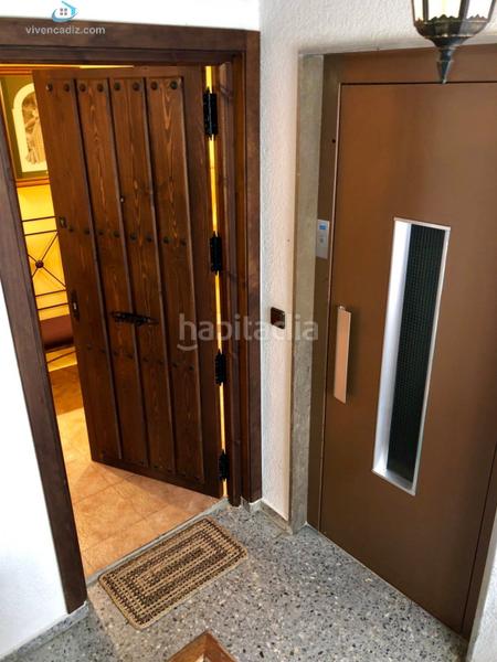 Foto a118f264-6e07-42b7-8a70-a44ad49e9db0. Pis amb calefacció terrassa a Centro Histórico Cádiz