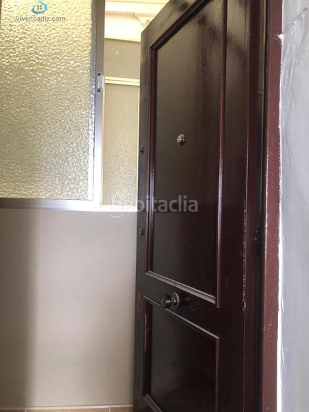 Foto cb807767-60bb-4a67-911f-aeecced4b9e7. Edificio finca en la viña en La Caleta - La Viña Cádiz