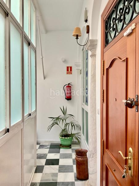 Foto d92e3b88-776a-46d1-bc5f-1673c0289921. Piso en Centro Histórico Cádiz