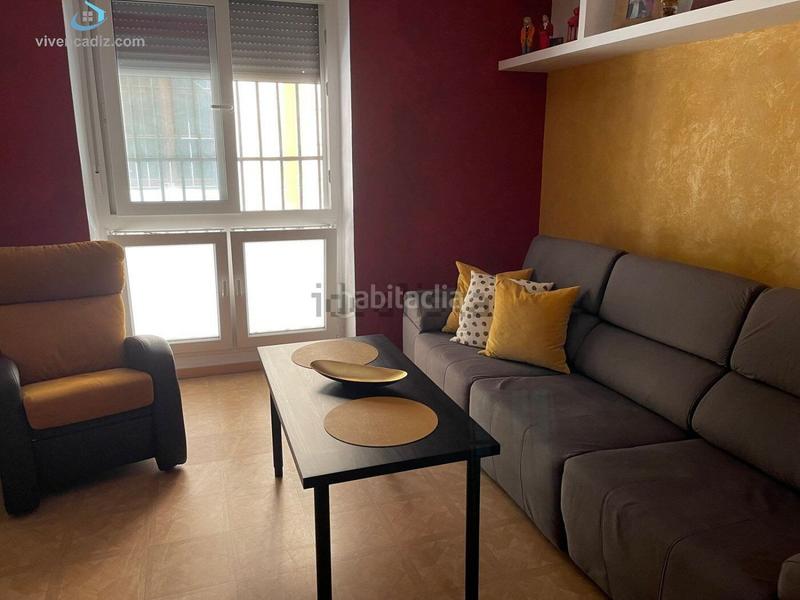 Foto b04c92bf-92a1-478c-90ce-989cf6d47456. Piso  en venta en plaza españa en Centro Histórico Cádiz