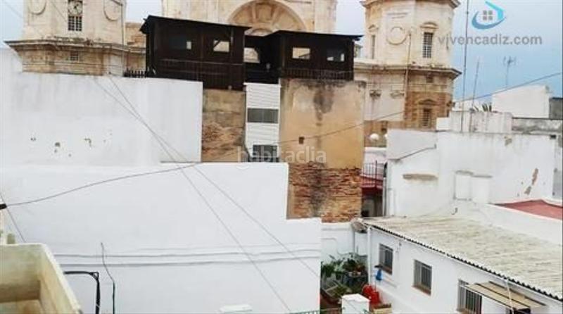 Foto f209dc98-54cc-497b-ae05-ee352fe43cbb. Piso ático zona catedral en Centro Histórico Cádiz