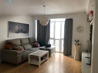 Appartement en La Caleta - La Via. Piso reformado a escasos metros del mercado central!