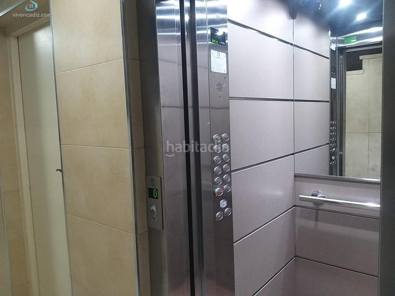 Foto f426b279-d65e-450a-9b11-55863d1f209a. Pis a Paseo Marítimo - San José - La Laguna Cádiz