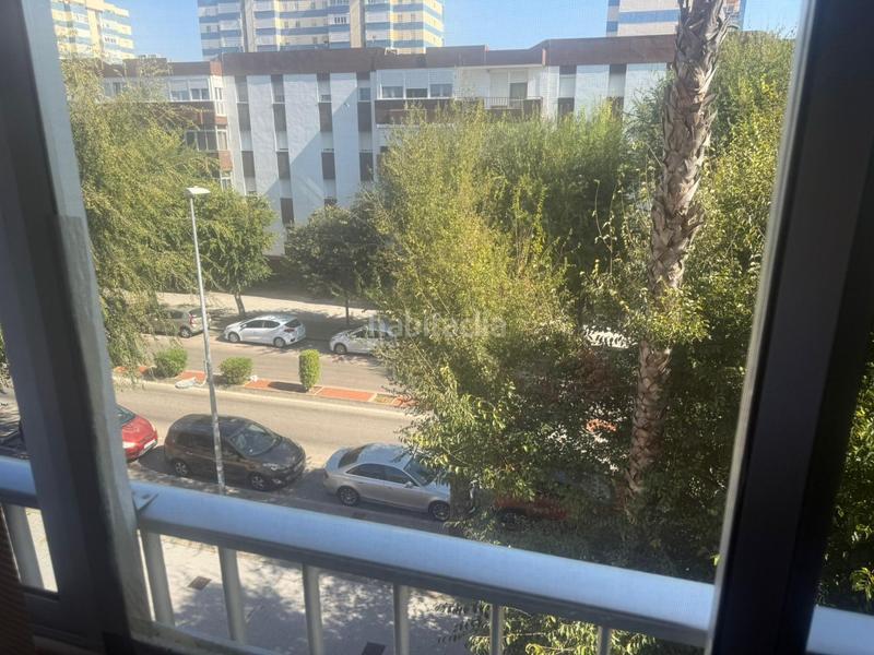 Foto 9017b51b-840b-4e43-9075-d05ab1321242. Flat in astilleros - la paz - loreto - el corte inglés Cádiz