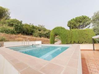 Maison à Las Jaras. Chalet con piscina hipotecable en  el jardinito