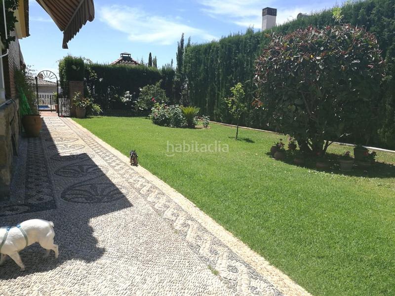 Foto d64fa4c2-f82a-4a0c-b6c5-b6310d03c6a9. Chalet con riscaldamento parcheggio piscina in El Brillante -El Naranjo - El Tablero Córdoba