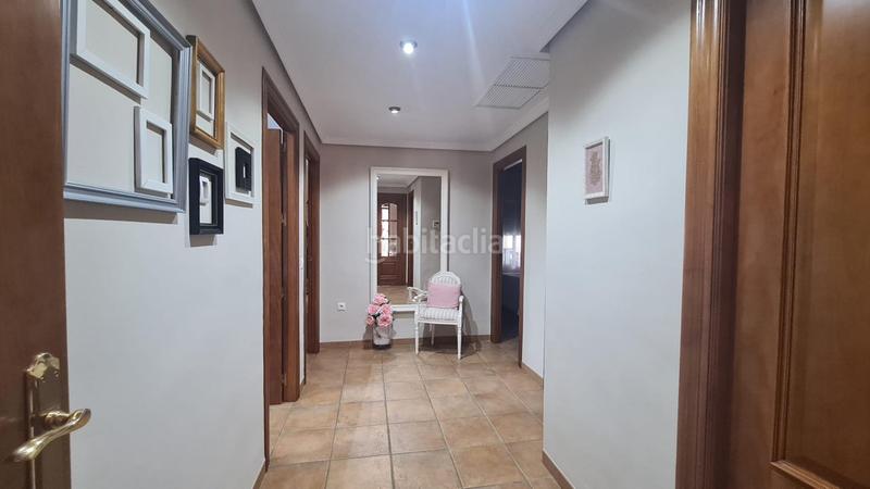 Foto cd0b6920-1aa3-429e-bbcb-b707c0764683. Chalet mit parking in El Higuerón Córdoba