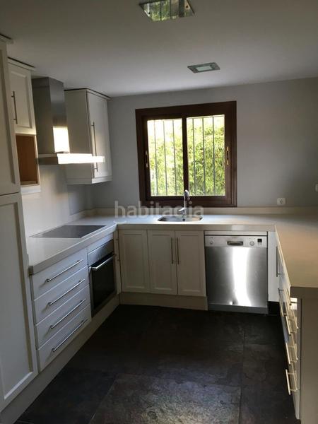 Foto 07316520-232f-4990-8c1c-d3f3ea792b79. Maison jumelée avec parking piscine dans El Brillante -El Naranjo - El Tablero Córdoba