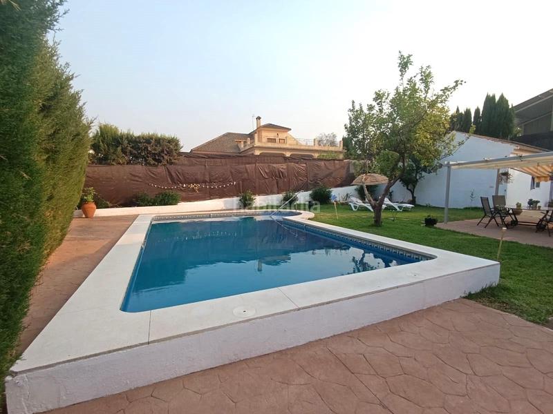 Foto 18af983e-b4df-4ff3-b117-e218fffbc75e. Chalet  independiente en encinares de Alcolea en Córdoba