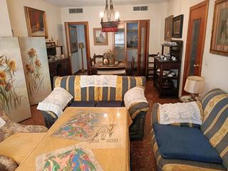 Appartement à Centro. Piso con garaje en centro de cordoba