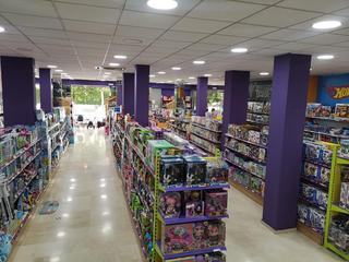 Lloguer Local Comercial a Ciudad Jardín - Zoco. Oportunidad única para grandes marcas en una de las avenidas más