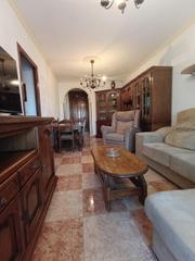 Piso en El Brillante -El Naranjo - El Tablero. Piso reformado en barrio naranjo