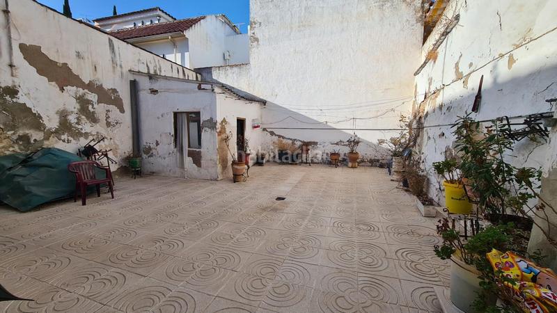 Foto f1f939cc-69c2-42f6-b486-8c9f686bfab1. Casa a casco histórico - ribera - san basilio Córdoba