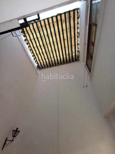 Foto 0c05197b-fe35-451b-a8b9-88a3b81cf454. Location maison jumelée avec parking dans casco histórico - ribera - san basilio Córdoba