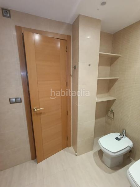 Foto 62873b36-a63c-40b0-a591-b48d5ab84827. Location maison jumelée avec parking dans casco histórico - ribera - san basilio Córdoba