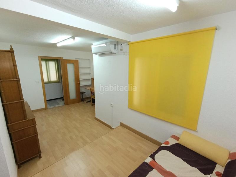 Foto cf62da10-e45c-411e-9e22-8b4dece9db43. Rent semi detached house with parking in casco histórico - ribera - san basilio Córdoba