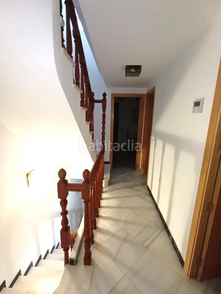 Foto e3088cb6-b6e2-44fc-b08d-ab0ec8d176b1. Rent semi detached house with parking in casco histórico - ribera - san basilio Córdoba