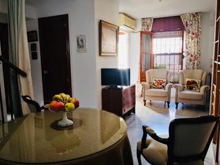 Casa adossada a Sta. Marina - San Andrés - San Pablo - San Lorenzo. Casa adosada en san lorenzo