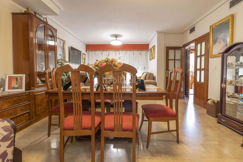 Foto 15517481-ad04-4a5c-a847-7633352e26cb. Casa adossada amb calefacció aparcament piscina a Sevilla