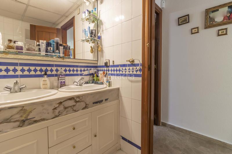 Foto 3d55a84f-2c24-4581-91de-b8893f962f4f. Casa adossada amb calefacció aparcament piscina a Sevilla