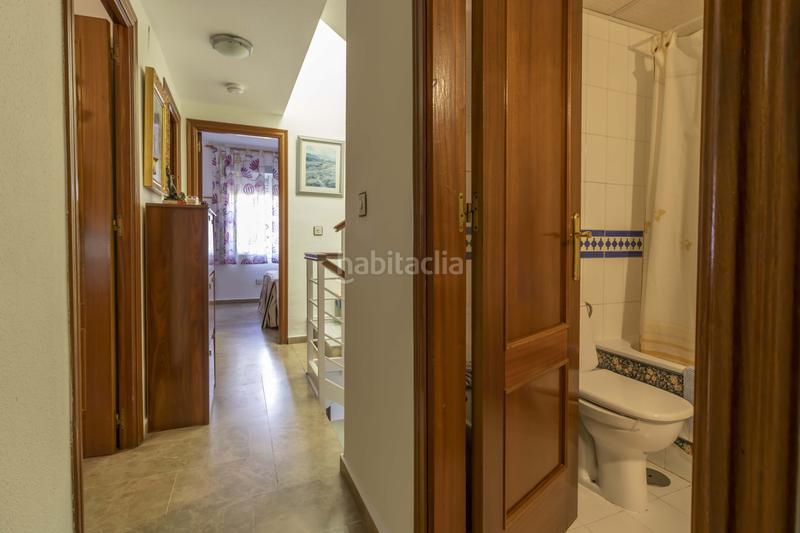 Foto 67cb9601-9941-4048-a985-7bb73a78af9d. Casa adossada amb calefacció aparcament piscina a Sevilla