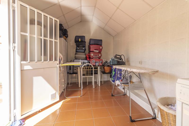 Foto a8f723c2-c449-4bde-bdfa-32bcdc111e2a. Casa adossada amb calefacció aparcament piscina a Sevilla