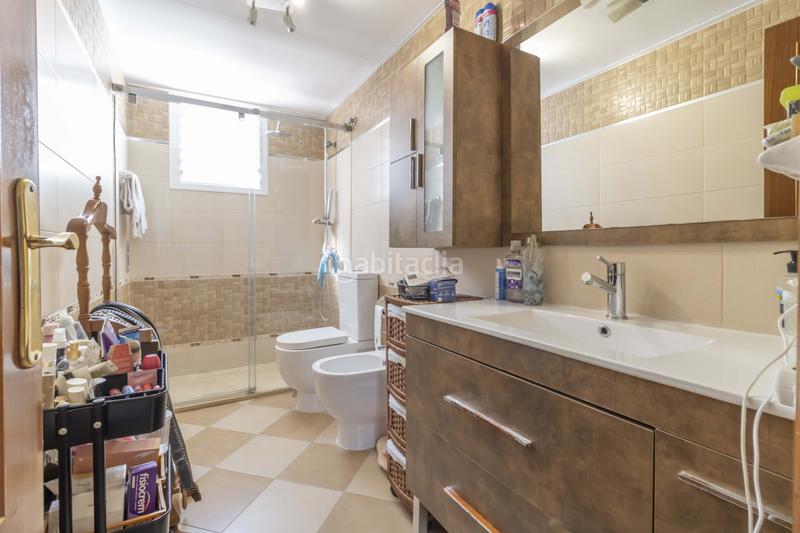 Foto d0412845-5835-4a5b-896e-6cd3534ee1e4. Casa adossada amb calefacció aparcament piscina a Sevilla