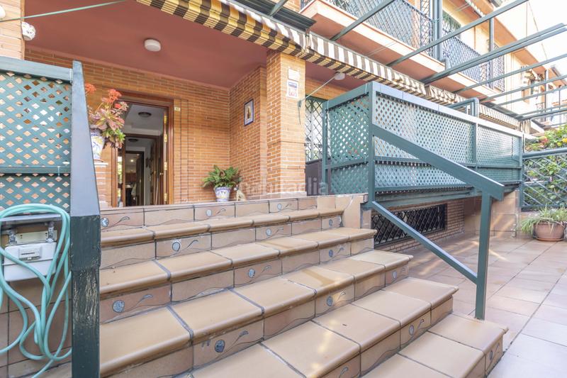 Foto f83ed0fb-2975-4f3d-8ac7-b0ebe161dc3c. Casa adossada amb calefacció aparcament piscina a Sevilla