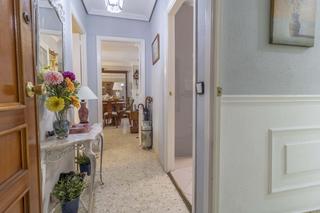 Appartement à El Cerro. Piso con gran patio a la venta en el cerro del águila