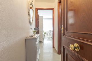 Location Appartement à Triana Oeste. Piso en alquiler de larga duración en triana