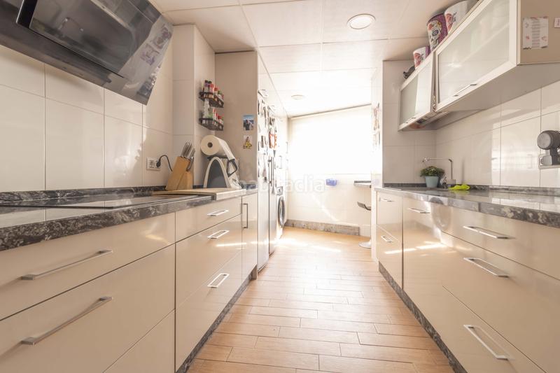 Foto f076ef10-5d5c-498f-b71c-0ae8ac00166b. Appartement avec chauffage parking piscine dans Centro Montequinto