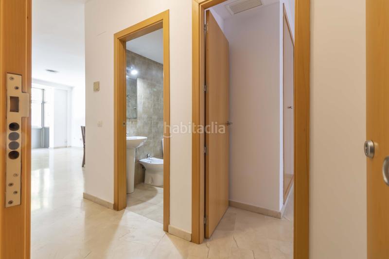 Foto 5e8b17d3-57ea-4e62-b08f-64fe37c717b2. Alquiler piso  para alquiler de larga duracion en Tomares