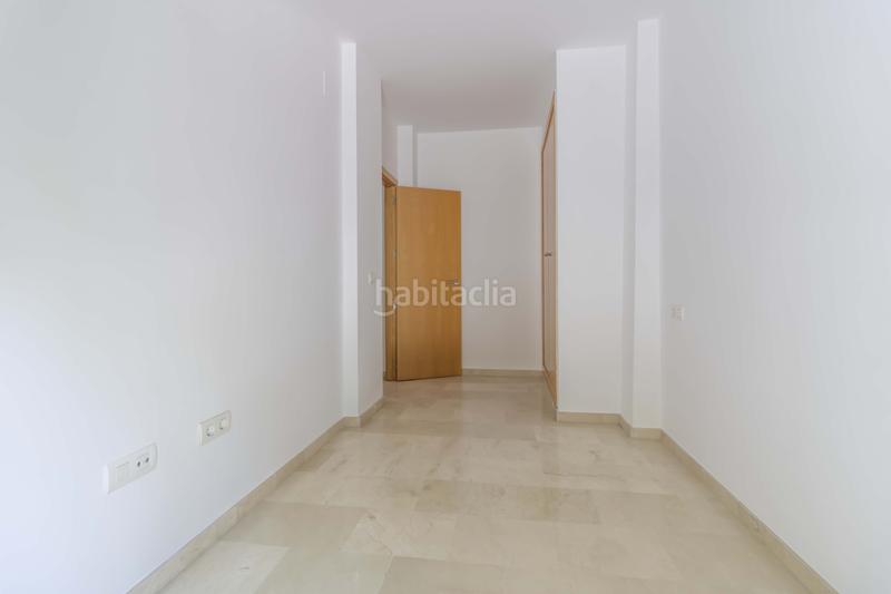 Foto b4de8cba-3789-402d-bdcc-94e3f91a7c7b. Alquiler piso  para alquiler de larga duracion en Tomares