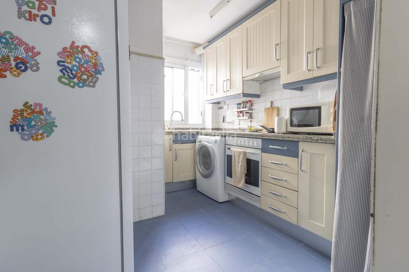 Foto 7b319ed4-05d3-42bc-ab2e-a6156e05d7e6. Lloguer pis amb aparcament a Triana Oeste Sevilla