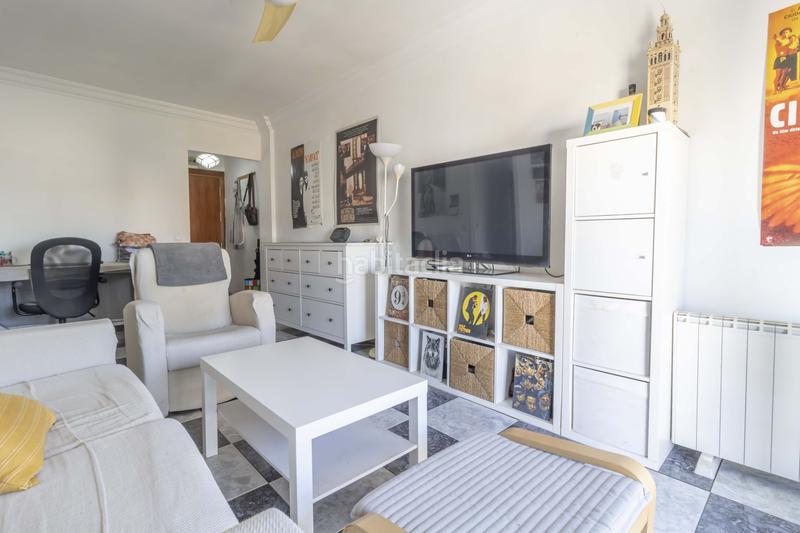 Foto b8bfbd36-e4f1-4db4-943c-2ad59bf6079a. Miete etagenwohnung mit parking in Triana Oeste Sevilla