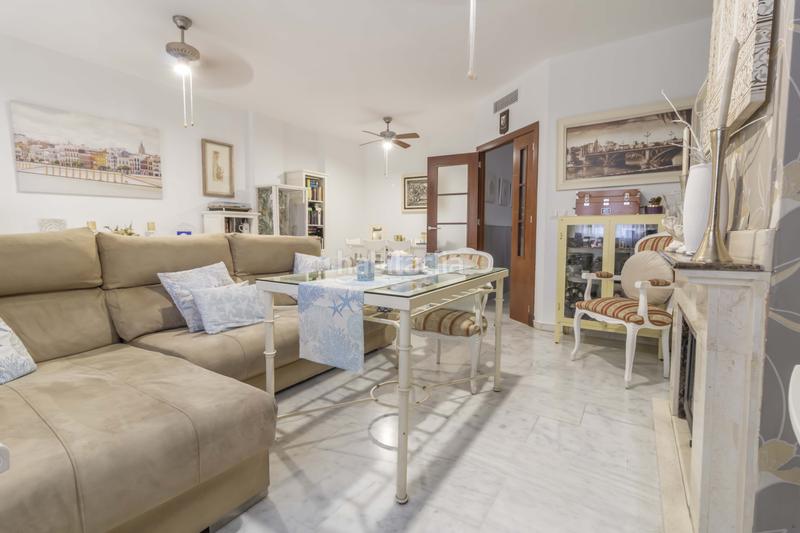 Foto 1d49fbef-2853-45c1-a633-b2cedde069fb. Maison jumelée avec chauffage parking dans Olivar de Quintos Montequinto