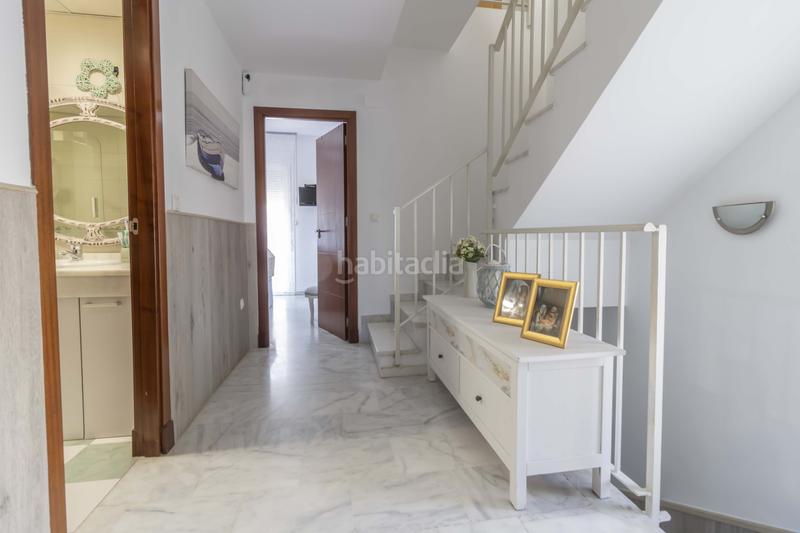 Foto d6cceaa9-bc79-4a17-af17-b1e9c85a1858. Maison jumelée avec chauffage parking dans Olivar de Quintos Montequinto