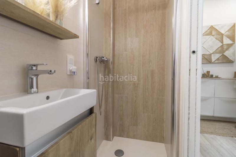 Foto 2570e169-3169-4d56-bdf0-bac932f438cf. Casa adossada amb calefacció a La Plata Sevilla