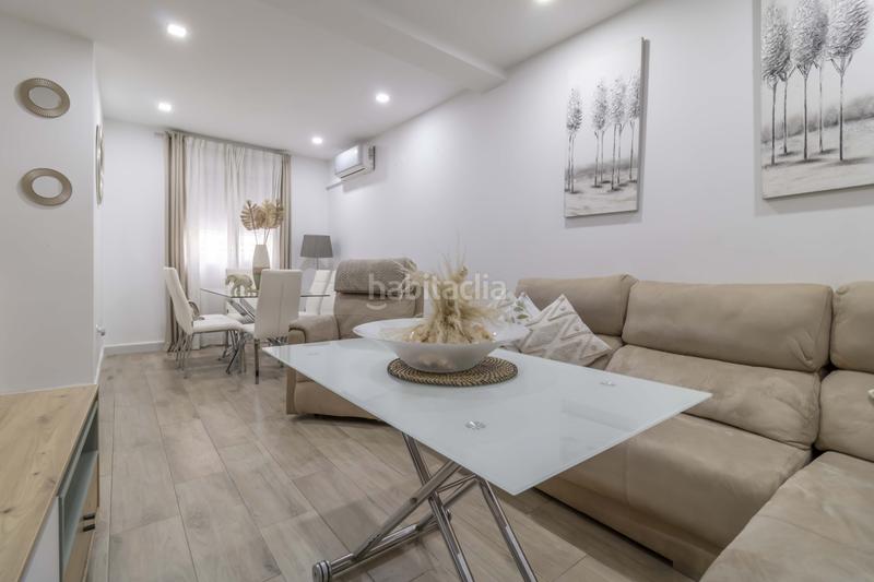 Foto 7910dfd8-9f04-4a81-adb6-abf8bb5a5d50. Casa adossada amb calefacció a La Plata Sevilla