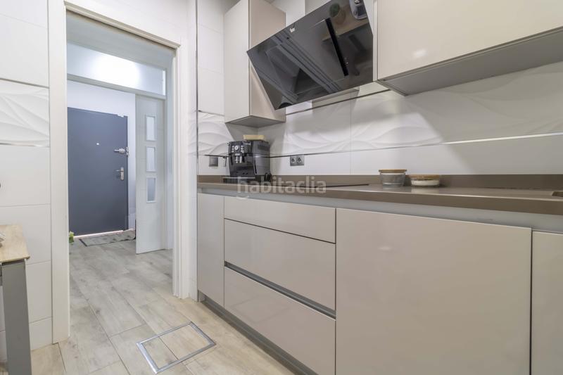 Foto 9a764472-c733-42af-890e-80c999d21ed0. Casa adossada amb calefacció a La Plata Sevilla