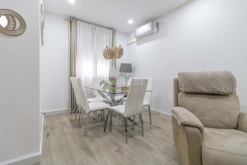 Foto 9afd0881-7b80-429c-9fde-ad165a19e83d. Casa adossada amb calefacció a La Plata Sevilla