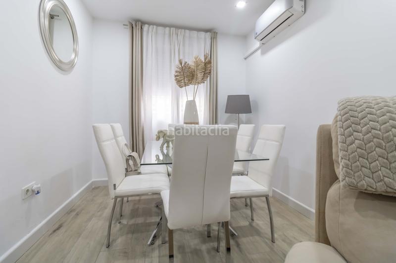 Foto dae0db0c-b80c-47f0-8bcc-97fa41ec6d93. Casa adossada amb calefacció a La Plata Sevilla