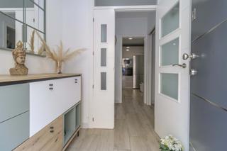 Casa adossada a La Plata. Casa de dos plantas y azotea completamente reformada a la venta