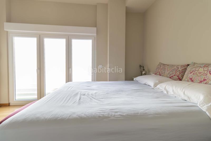 Foto 362c6871-737b-4c8d-a21e-a9237d8f6a67. Rent flat with heating parking in La Calzada - La Florida Sevilla