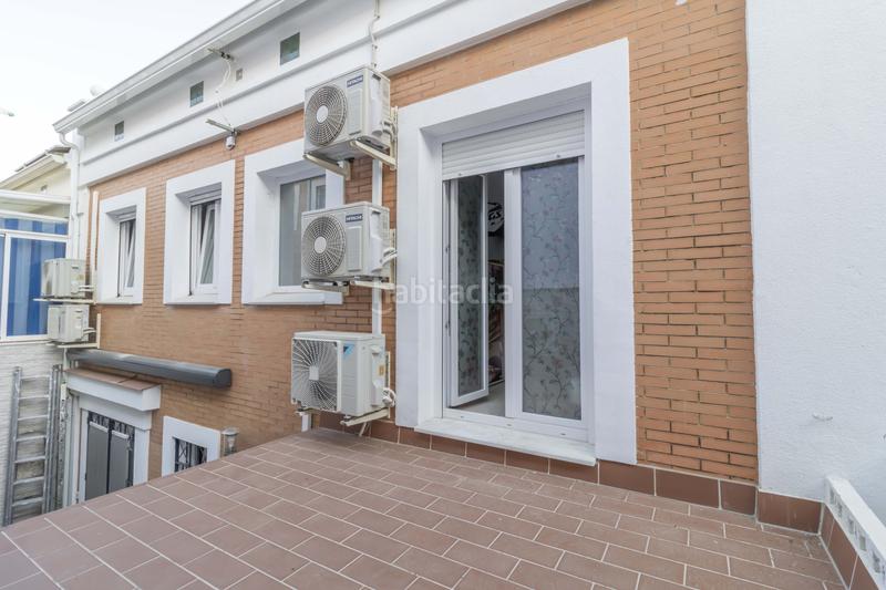 Foto 2663d3fc-b9fd-4311-9c34-8de66622599e. Casa adossada amb aparcament a cerros de Montequinto Montequinto