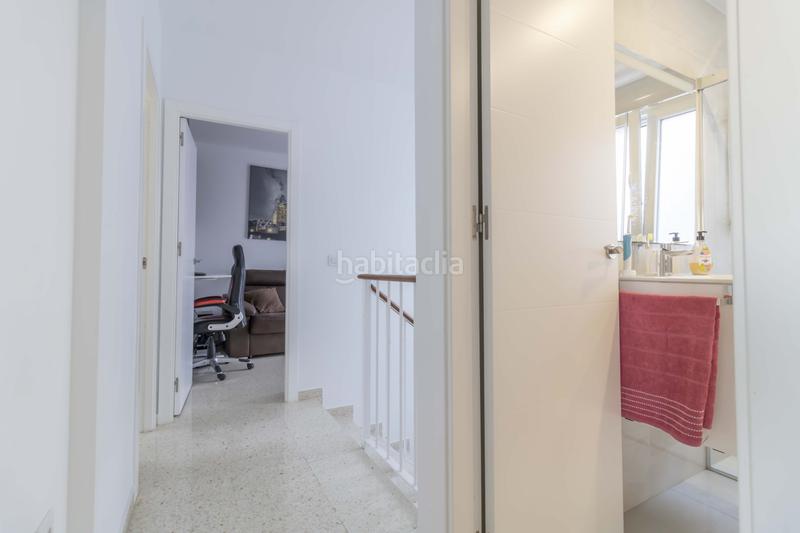 Foto 80783cd3-adb4-4055-8be3-d095d95bad69. Casa adossada amb aparcament a cerros de Montequinto Montequinto